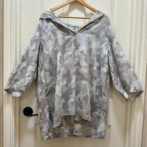 C&C California Women's 100% Linen Hoodie Tunic Top Size 1X Grey Camo Langenlook